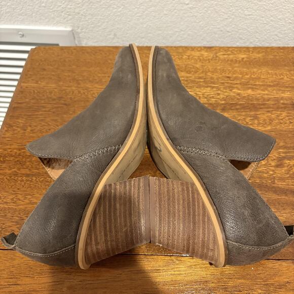 Lucky Brand Boots Womens Size 7.5 Brown LK-Victorey Ankle Cutout Heel Leather - Picture 8 of 10